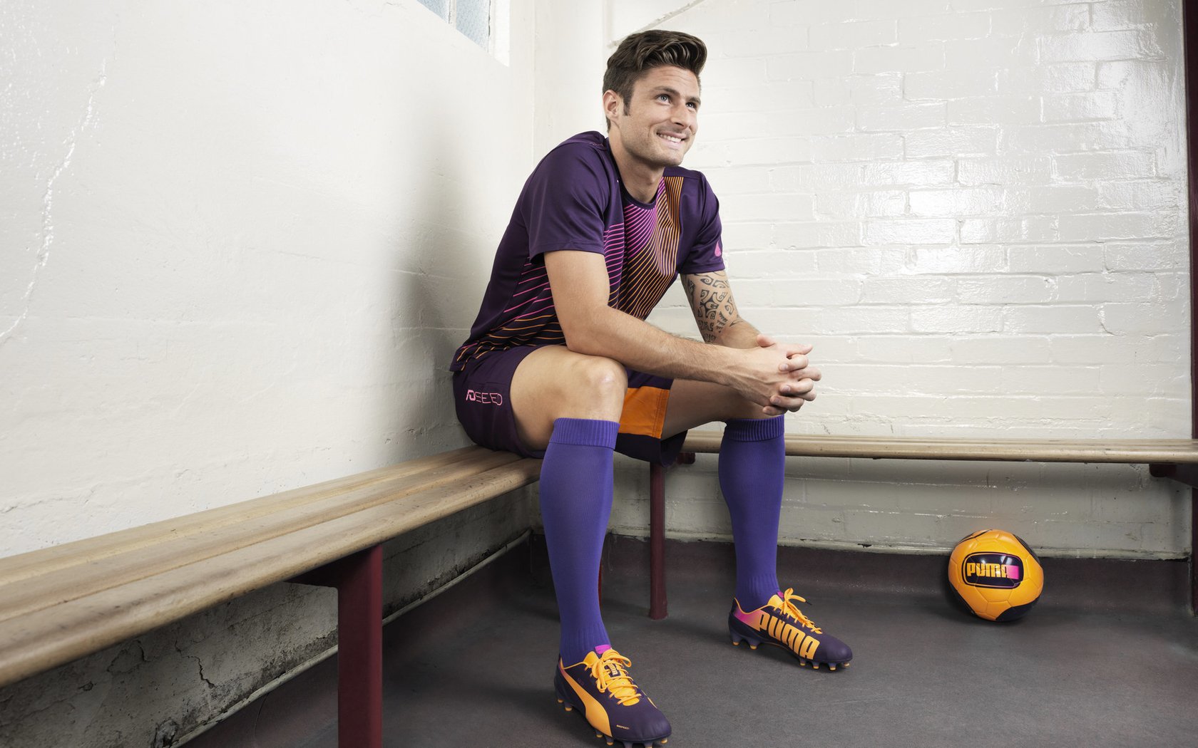 -球场“坚不可摧”的防线：冠军队伍的秘密武器